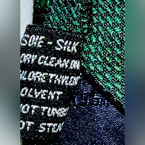 VERSACE V2 CLASSICS SILK TIE IN GREEN - Picture 5 of 5